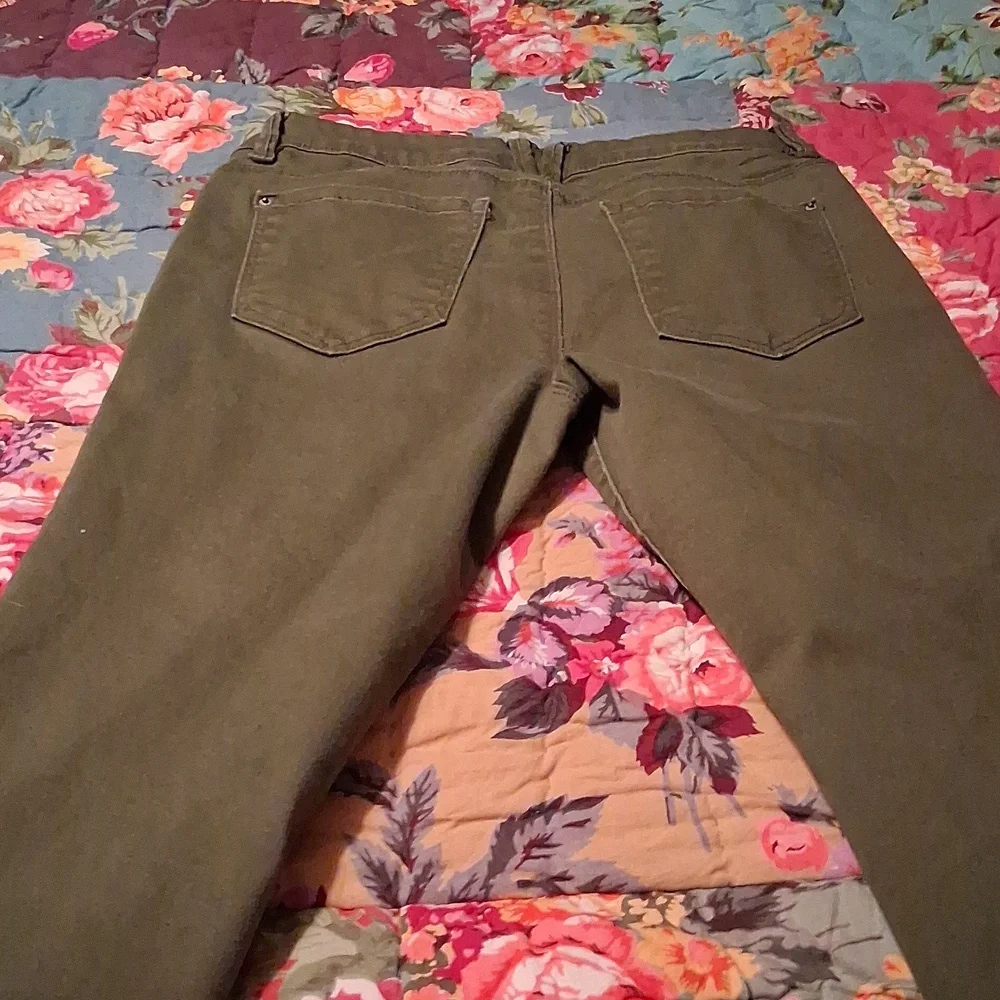 Jeans - Picture 3 of 3